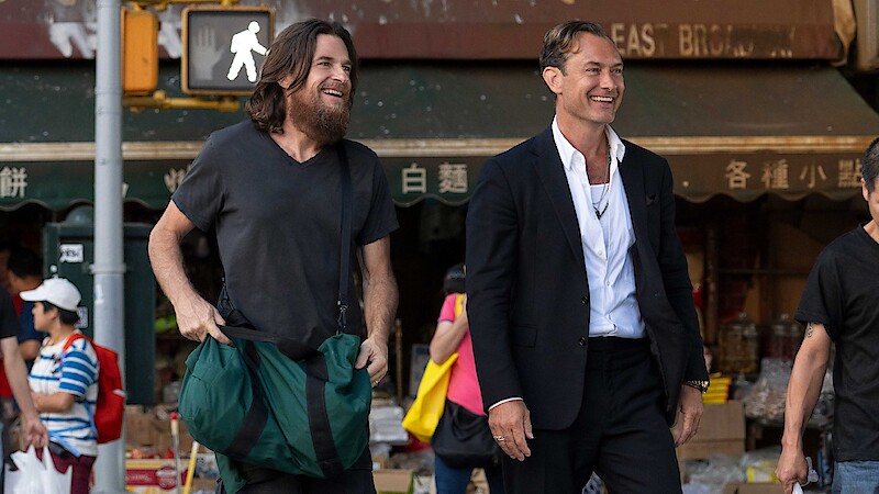 ason Bateman as Vince, Jude Law as Jake in 'Black Rabbit.'